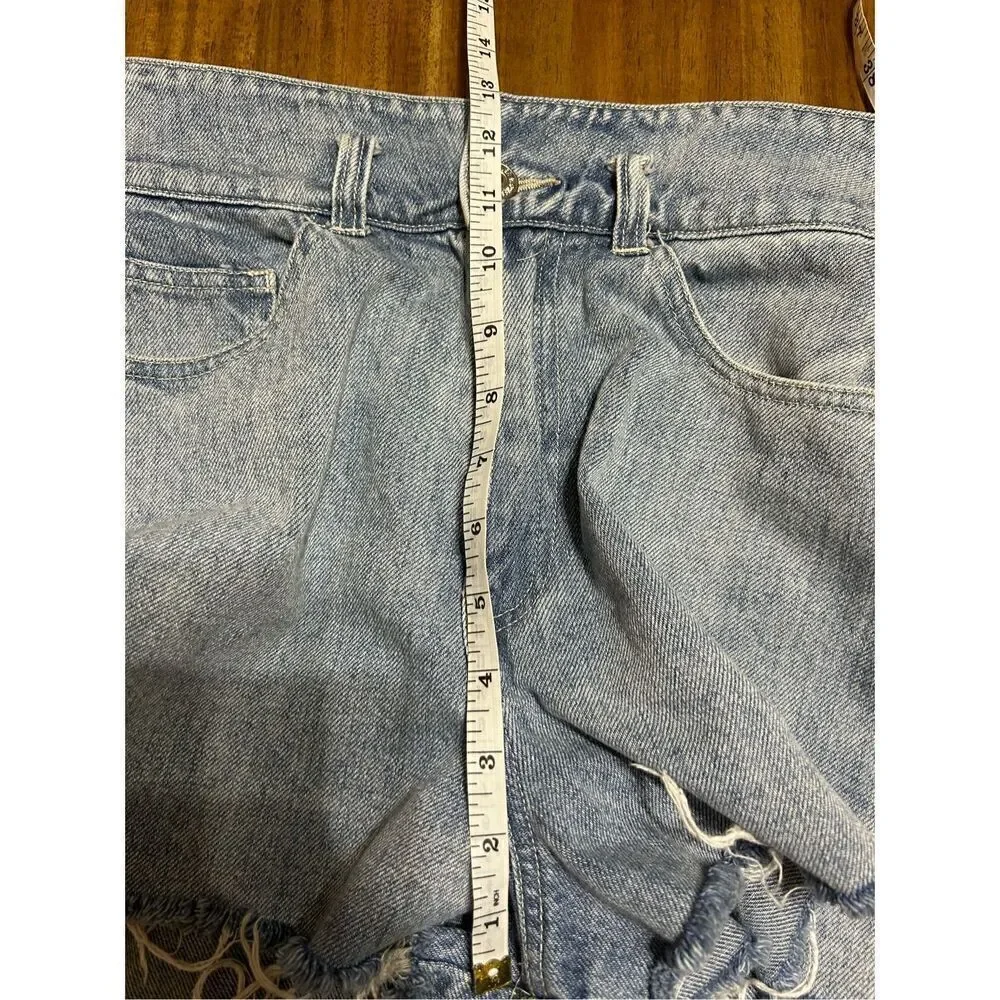 Forever 21 Womens Size 27 High Waisted Light Denim Shorts